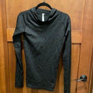 Awesome Lulu long top with cowl neck and hood